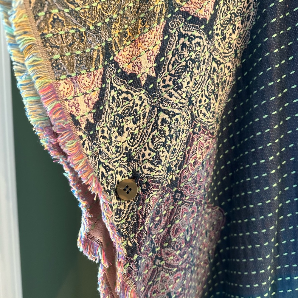 Pure Jill Embroidered Ruana. - Picture 3 of 4